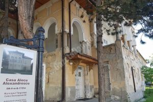 Despre zidurile Târgoviştei, dar şi ale României Mari   