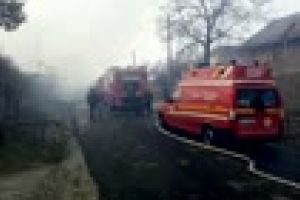 Incendiu în satul Pâglişa, comuna Dăbâca. Patru care sunt afectate