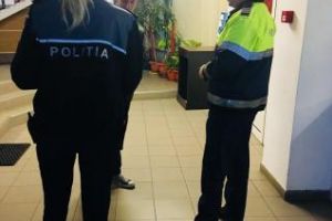 Acţiune în căminele studenţeşti din observator. Peste 100 de persoane au fost legitimate FOTO