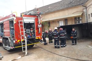 NEWS ALERT/ CUM s-a produs incendiul care a mistuit clubul de la Boul Roşu
