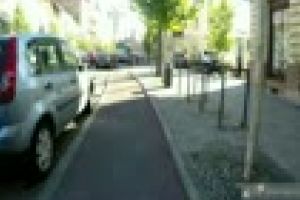 Bicicliştii nu sunt iubiţi de şoferii clujeni. Circ cu un taximetrist pe strada Horea - VIDEO