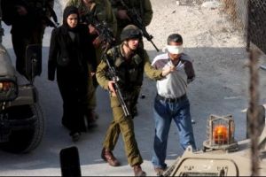 Guvernatorul Palestinian al Ierusalimului şi Șeful Serviciilor de Informaţii palestiniene din oraşul sfânt au fost arestaţi de israelieni  