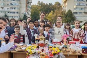 Elevii de la Şcoala „Tudor Vladimirescu”, meşteri şi negustori