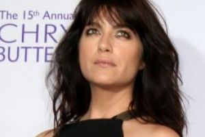 Actrita hollywoodiana Selma Blair a anuntat ca are scleroza multipla