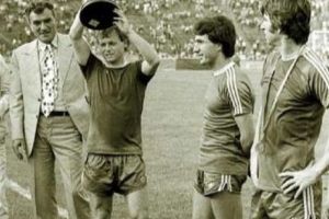 LUCESCU ştie cauza morţii lui ILIE BALACI: „Trebuie să RENUNȚĂM la astfel de OBICEIURI”