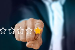 Vanzatorii online platesc pentru review-uri pozitive