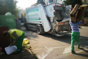 Constanta: Interventie a politistilor locali si a angajatilor Polaris M Holding, in cartierul Anadalchioi. Adapost improvizat, dezafectat (galerie foto) 