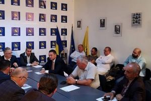 Flyere despre pesta porcină africană distribuite de liberali