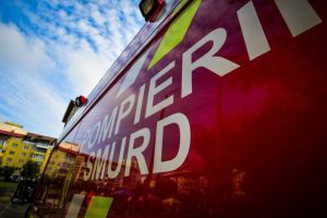 ACCIDENT rutier în Aiud, cu o victimă rănită uşor. Un TIR a avariat o ţeavă de gaz