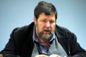 Hossu (Cartel Alfa): Îngheţarea salariilor şi aplicarea mai devreme a Legii salarizării sunt în contradicţie