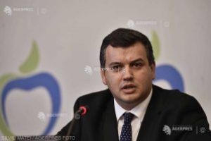 Tomac anunţă că PMP a strâns un milion de semnături pentru alegerea primarului în două tururi de scrutin