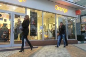 Amendată pentru publicitate înşelătoare, compania Orange a pierdut şi procesul!