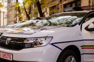 În jur de 1600 de autospeciale şi motociclete intră în dotarea Poliţiei Române, până la finalul anului
