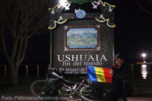 Primul roman care a traversat Americile pe bicicleta, din Alaska pana in Tara de Foc, a ajuns la ”Capatul Lumii”