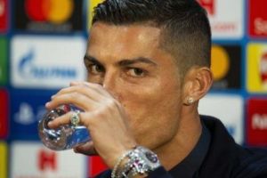 Cristiano Ronaldo, la ora AROGANȚEI. Lustianul şi-a afişat ceasul de două milioane de euro | FOTO