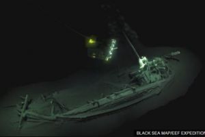 Cea mai veche epava intacta a unei ambarcatiuni, descoperita in Marea Neagra