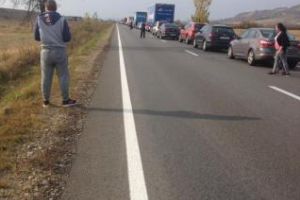 Cum a reuşit ”Dorel” drumarul să blocheze traficul între Bihor şi Cluj - FOTO