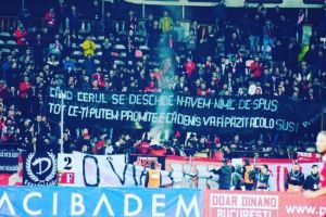 Fanii cainilor“, alaturi de Cosmin Pascovici: Mesaj in memoria lui Denis Pascovici, la meciul Dinamo - Dunarea Calarasi  