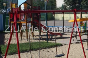 Societatea care a ravnit la reabilitarea Cazinoului, iar in prezent amenajeaza Liceul Nicolae Rotaru asigura dirigentia pe santierele locurilor de joaca din municipiu (document)