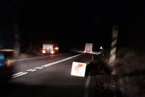 Grinda limitatoare de înălţime de pe DN1, de la Cotul Donului, a fost iar dărâmată