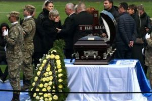 Mama, soţia şi fiica cea mare a lui Ilie Balaci au leşinat la despărţirea de „Minunea Blondă”