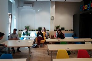 Ajutor de la Google. Studentii cu initiativa primesc sprijin si cursuri gratuite