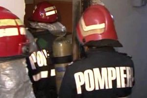 ACUM – Incendiu la Curtea de Argeş