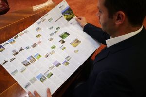 Consiliul Judeţean Arad a tipărit harta turistică a judeţului şi a municipiului