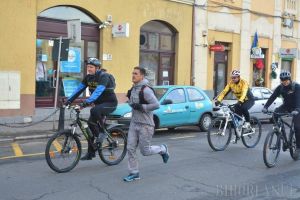 Ştafeta Veteranilor a ajuns în Oradea. Ultramaratonistul Levente Polgar aleargă pentru cauza Invictus (FOTO)