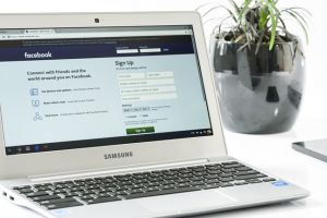 Facebook dezvaluie un nou sistem de indepartare a imaginilor pornografice cu minori