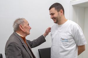 Opticline, alături de oamenii care au făcut istorie