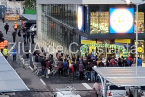 Un nou magazin Lidl s-a deschis la Constanta. Zeci de oameni au asteptat la coada. Unde este situat magazinul (galerie foto-video)   