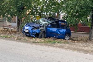 Trei persoane la spital din cauza unui sofer care nu a acordat prioritate, in Dumbravita