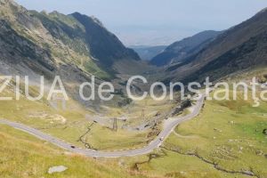 A nins pe Transfagarasan. Stratul de zapada masoara 14 centimetri la Balea Lac
