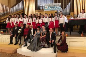 Corul de copii „Sonoris” al Liceului de Arte  – „Diploma de Aur” la Concursul Internaţional de Muzică Corală, Chişinău