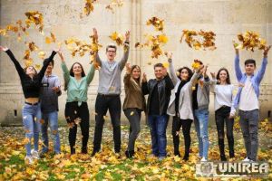 FOTO, SONDAJ: Balul Bobocilor 2018 la Colegiul Tehnic ”Apulum” din Alba Iulia, în 8 noiembrie. Votează cei mai frumoşi boboci, intraţi în lupta pentru Miss şi Mister