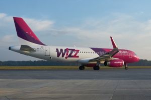 Avion WizzAir aterizat de urgenta pe Otopeni din cauza unei alarme false cu bomba
