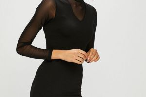 Articolul vestimentar care te  salvează anul acesta de Halloween