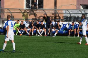 Bogoi îşi avertizează elevii: “Nu pornim favoriţi la niciun meci”