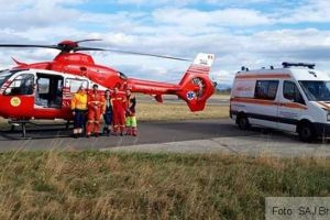 Bebeluş din Piteşti, de doar 700 de grame, transferat de urgenţă la Braşov