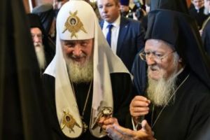 Biserica Ortodoxă Română cheamă la împăcare Patriarhia Ecumenică de la Constantinopol şi Patriarhia Moscovei, după ruptura pricinuită de autocefalia Ucrainei

