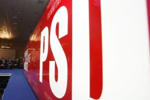 Consilierii judeţeni ai PSD: Toţi directorii de instituţii subordonate Consiliului Judeţean Alba, cu salarii de nababi