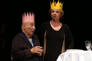 RECENZIE. Când „Regele moare“, spectatorul învie