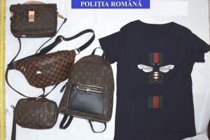 Comercianţi de fake-uri, amendaţi de poliţişti. Doi s-au ales cu dosare penale