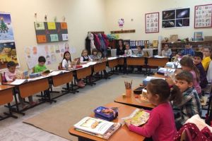 Peste 500 de materiale didactice şi jocuri interactive pentru elevii din şcolile cu predare în limba germană