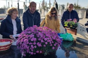 S-au recules la mormântul lui Dobrin