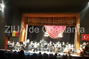 Imagini de la eveniment. Constanta. Concertul prieteniei romano-turce, in prima seara a Festivalului International al Muzicii si Dansului (galerie foto)