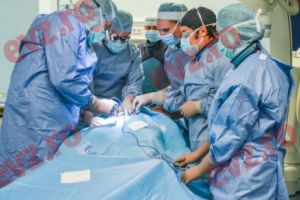 MOMENTE CUMPLITE pentru o cântăreaţă de la noi! Medicii i-au scos SÂNII: „Am fost la un pas de MOARTE”