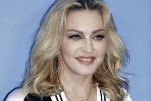 LUX şi OPULENȚĂ. Ce SUMĂ este dispusă să PLĂTEASCĂ MADONA pentru a-şi SATISFACE TOATE POFTELE