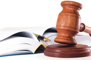 ZIUA PORŢILOR DESCHISE la Curtea de Apel Alba Iulia. Peste 160 de participanţi au avut ocazia să viziteze birourile judecătorilor şi grefierilor, registratura, arhiva, sălile de judecată şi să asculte „poveşti de viaţă”